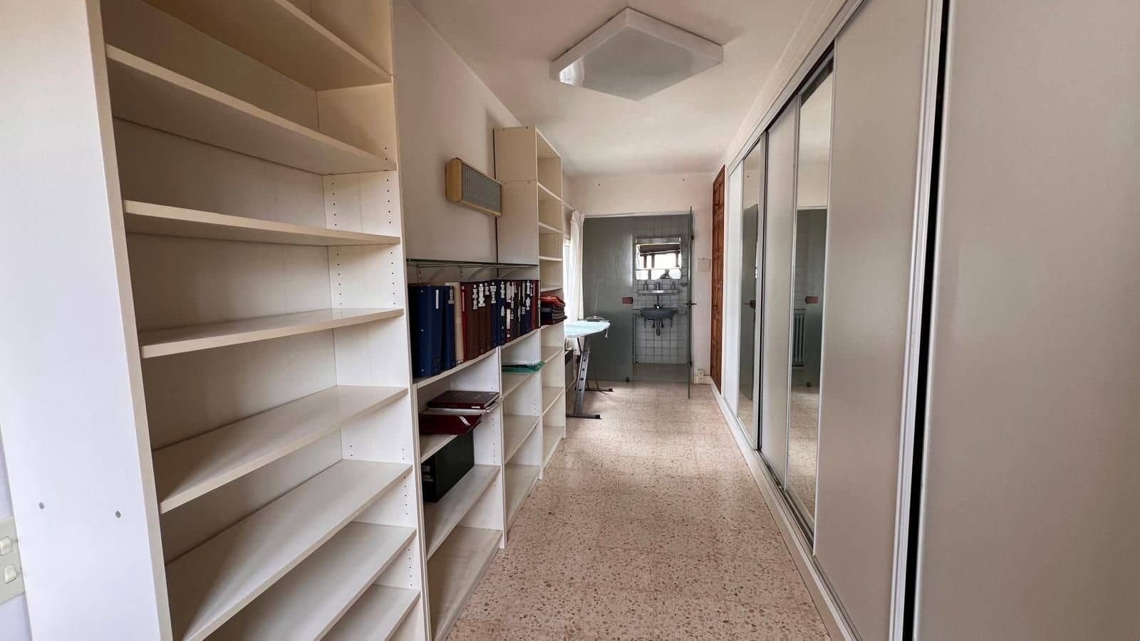 6 bedroom Villa for sale in L'Estartit with garage - € 625,000 (Ref: 9849050)