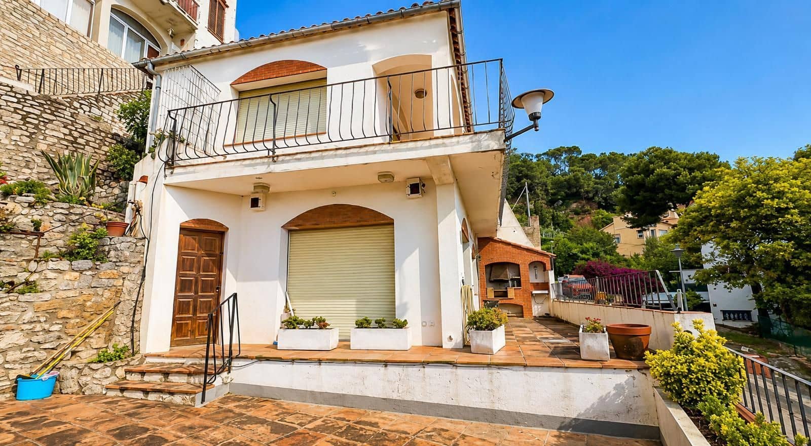 6 bedroom Villa for sale in L'Estartit with garage - € 625,000 (Ref: 9849050)