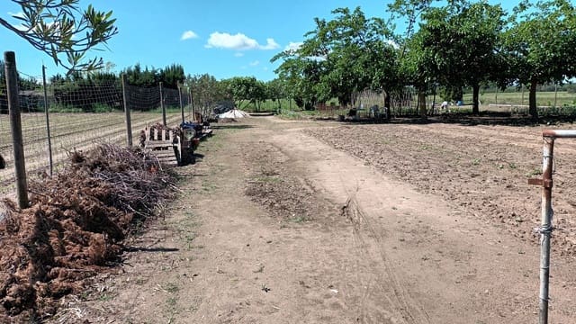 Finca/Landhuis te koop in L'Estartit, Torroella de Montgrí - € 50.000 (Ref: 9895812)