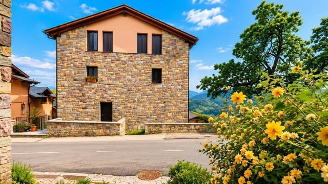 3 bedroom Apartment for sale in Laspaúles with garage - € 155,000 (Ref: 9932840)