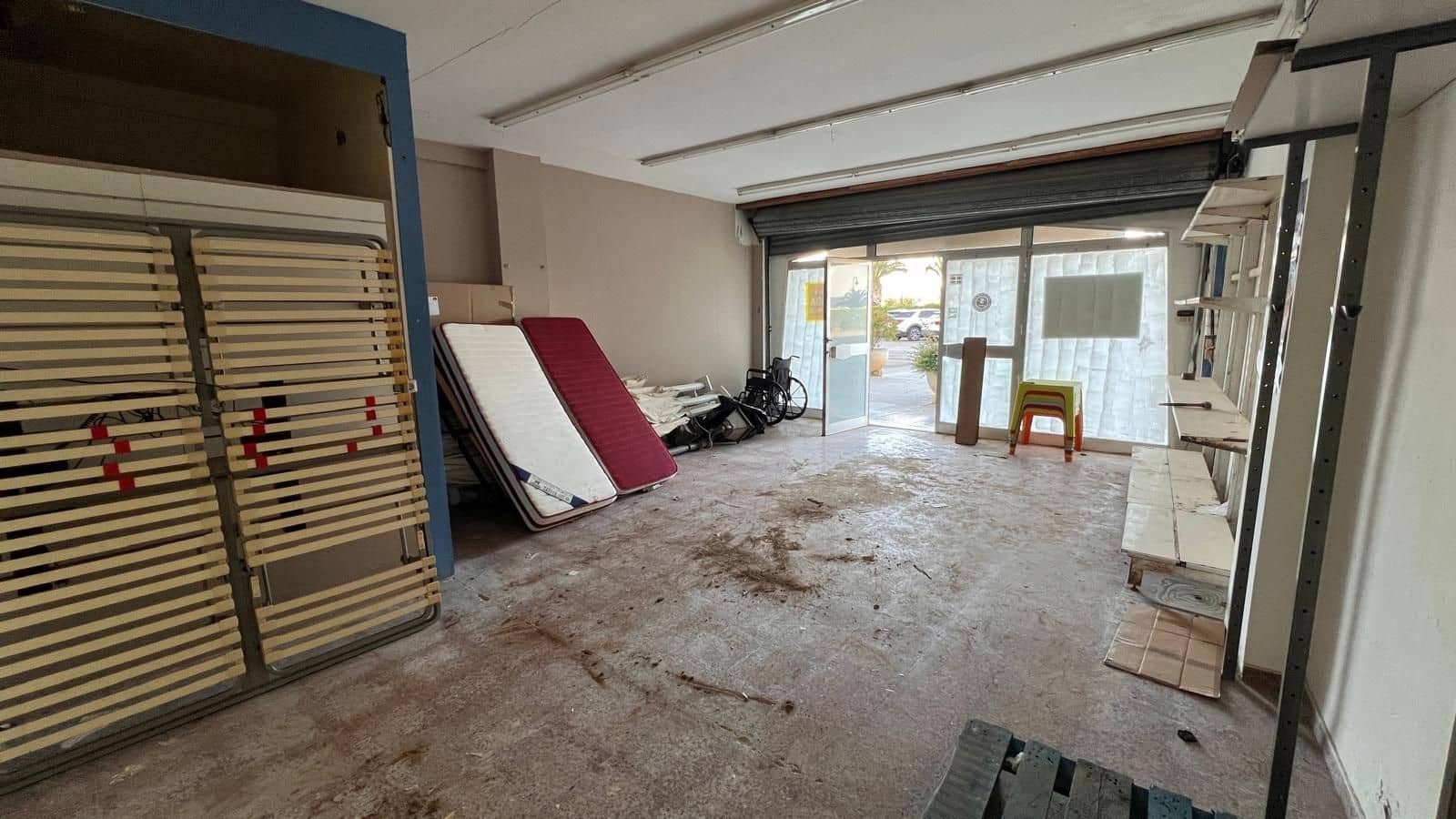 Comercial para venda em L'Estartit - 70 000 € (Ref: 9949210)