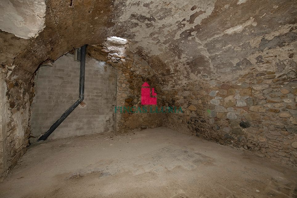 4 Zimmer Villa zu verkaufen in Crespia - 140.000 € (Ref: 9978191)