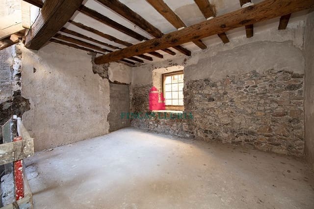 4 Zimmer Villa zu verkaufen in Crespià - 140.000 € (Ref: 9978191)