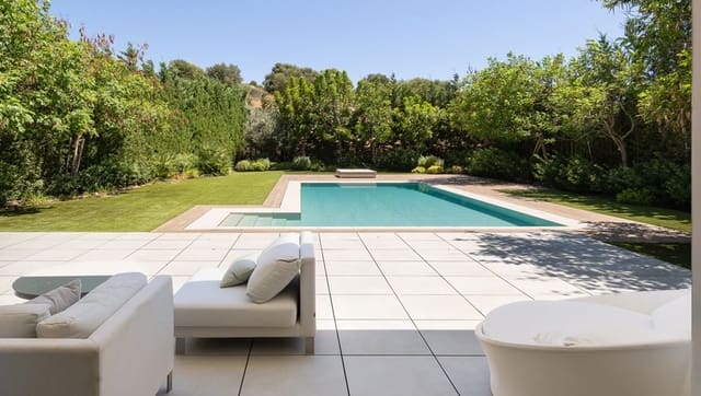5 sovrum Villa till salu i El Paraiso, Estepona med pool garage - 2 300 000 € (Ref: 10115419)
