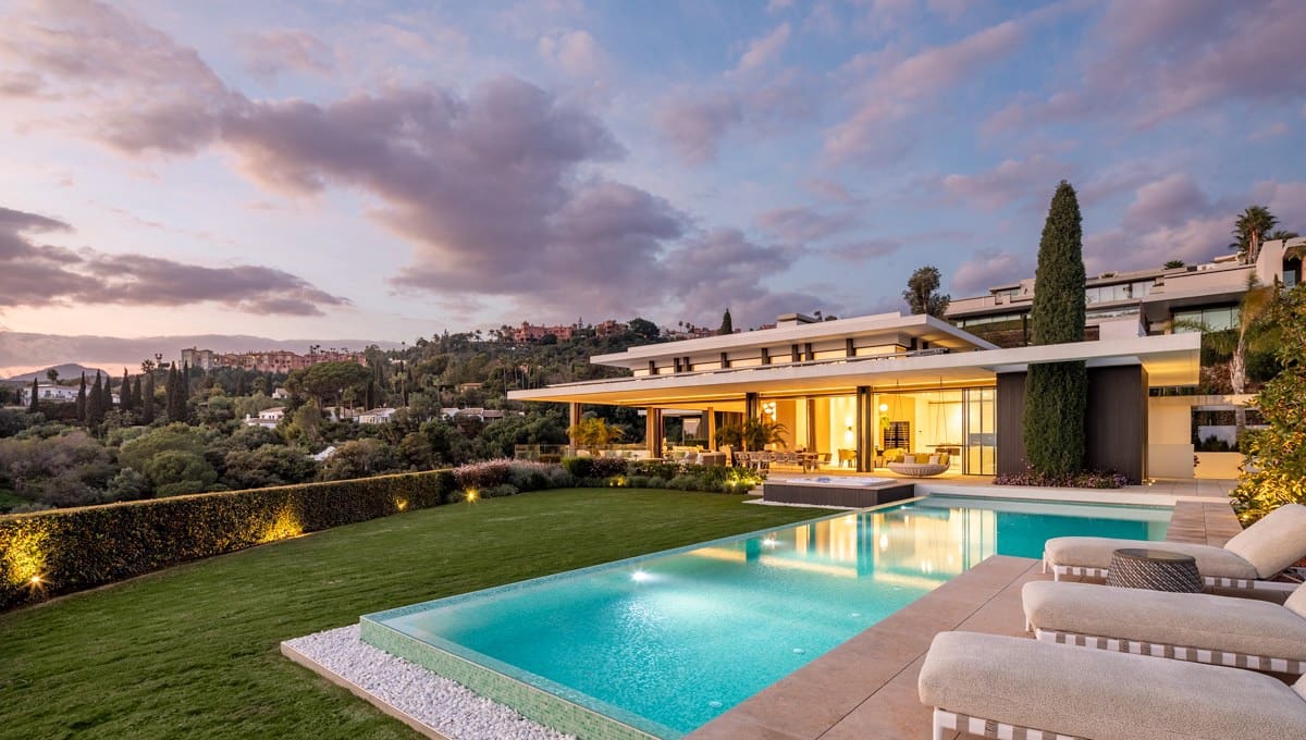 6 soverom Villa til salgs i Benahavis med svømmebasseng garasje - € 13 800 000 (Ref: 10149350)