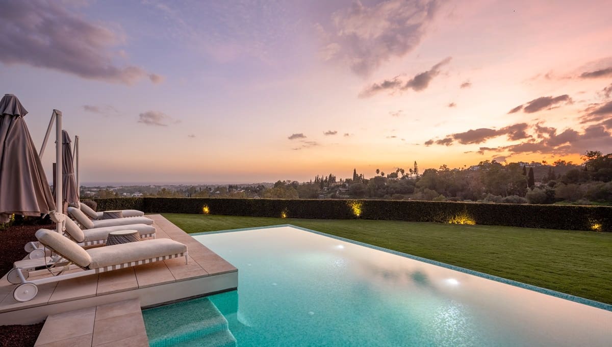 6 soverom Villa til salgs i Benahavis med svømmebasseng garasje - € 13 800 000 (Ref: 10149350)