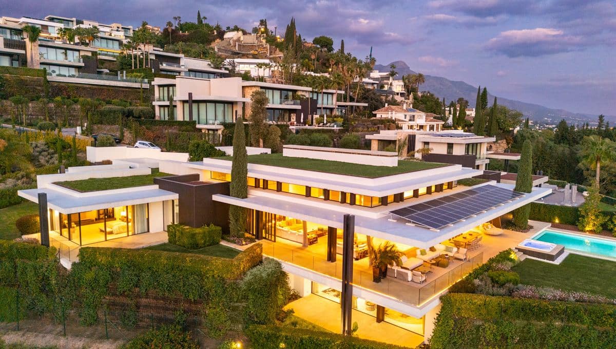 6 soverom Villa til salgs i Benahavis med svømmebasseng garasje - € 13 800 000 (Ref: 10149350)
