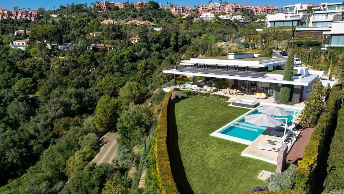6 soverom Villa til salgs i Benahavis med svømmebasseng garasje - € 13 800 000 (Ref: 10149350)