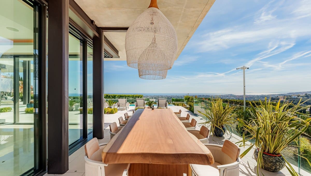 8 soverom Villa til salgs i Benahavis med svømmebasseng garasje - € 18 650 000 (Ref: 10149351)