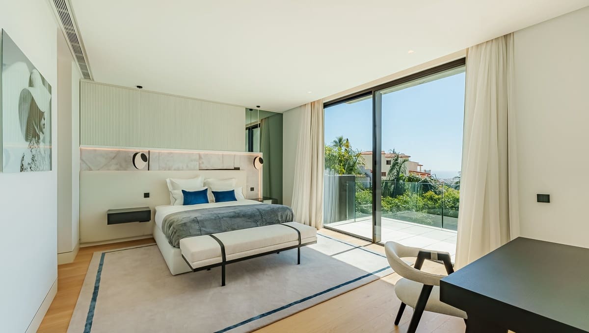 8 soverom Villa til salgs i Benahavis med svømmebasseng garasje - € 18 650 000 (Ref: 10149351)