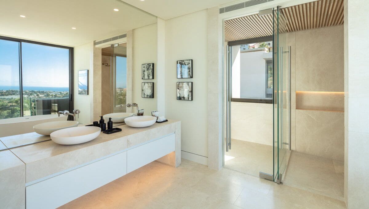 7 soverom Villa til salgs i Benahavis med svømmebasseng garasje - € 9 950 000 (Ref: 10149352)