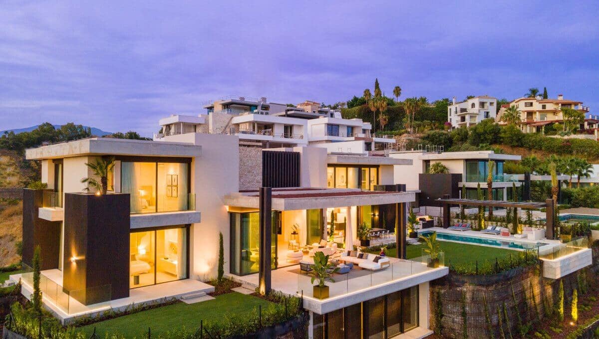7 soverom Villa til salgs i Benahavis med svømmebasseng garasje - € 9 950 000 (Ref: 10149352)