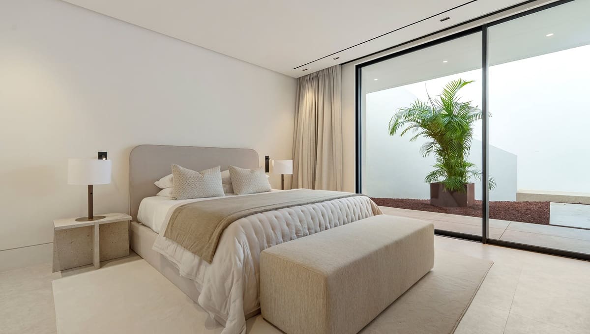 8 soverom Villa til salgs i Benahavis med svømmebasseng garasje - € 19 880 000 (Ref: 10149356)