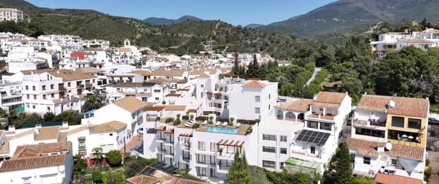 3 chambre Penthouse à vendre à Benahavís pueblo, Benahavís avec piscine garage - 890 000 € (Ref: 10149373)