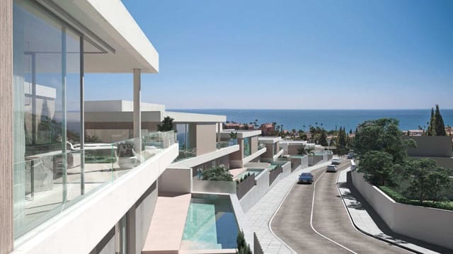 4 makuuhuone Huvila myytävänä paikassa Valle Romano Golf, Estepona mukana uima-altaan 
autotalli - 1 625 000 € (Ref: 10170358)