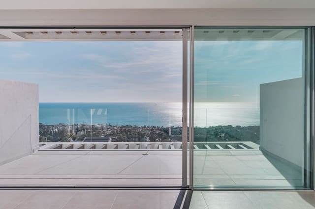 2 soveværelse Lejlighed til salg i La Alcaidesa med swimmingpool - € 525.000 (Ref: 9017352)