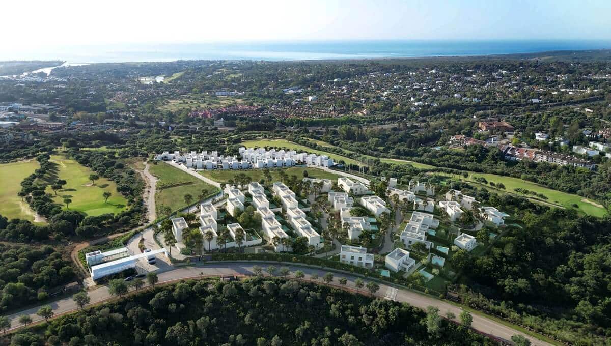 4 soverom Villa til salgs i Sotogrande med svømmebasseng - € 1 388 000 (Ref: 9059837)