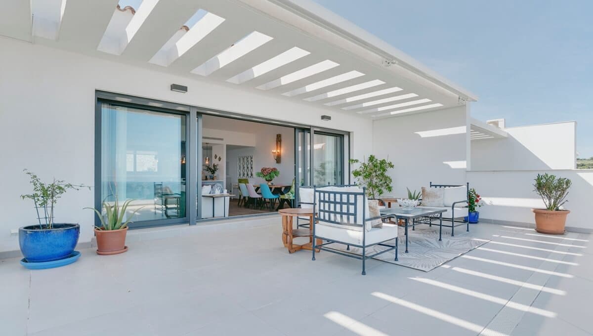 3 sypialnia Apartament na sprzedaż w La Alcaidesa z basenem - 1 500 000 € (Ref: 9064750)