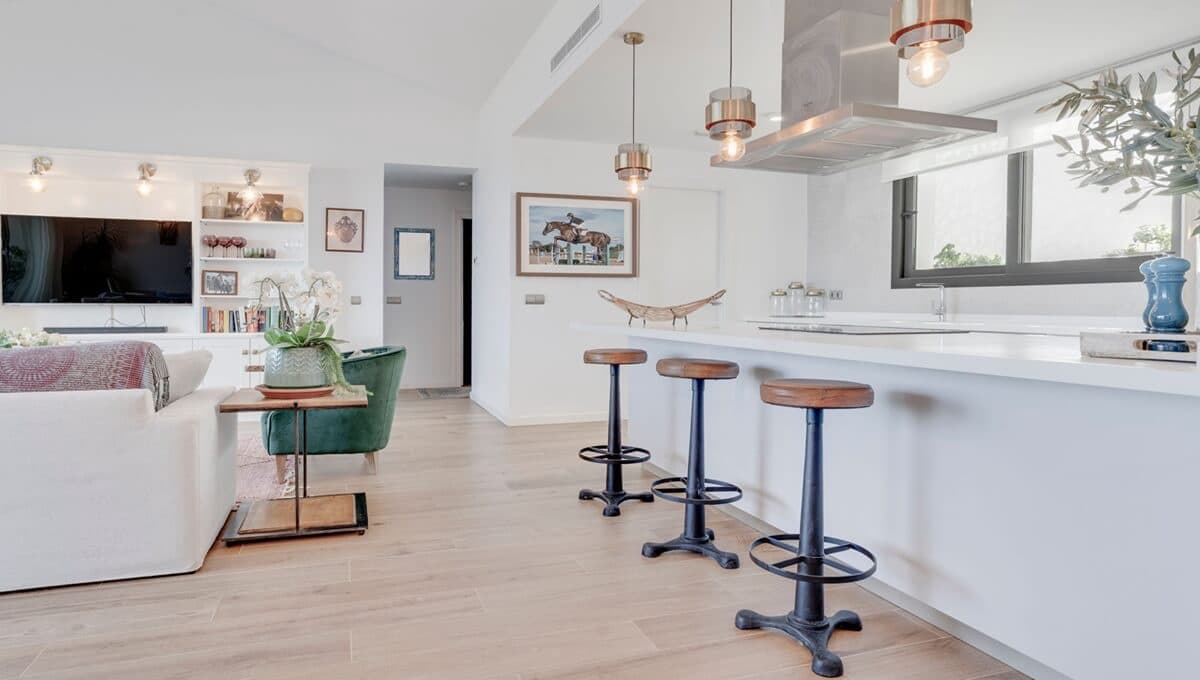 3 sypialnia Apartament na sprzedaż w La Alcaidesa z basenem - 1 500 000 € (Ref: 9064750)