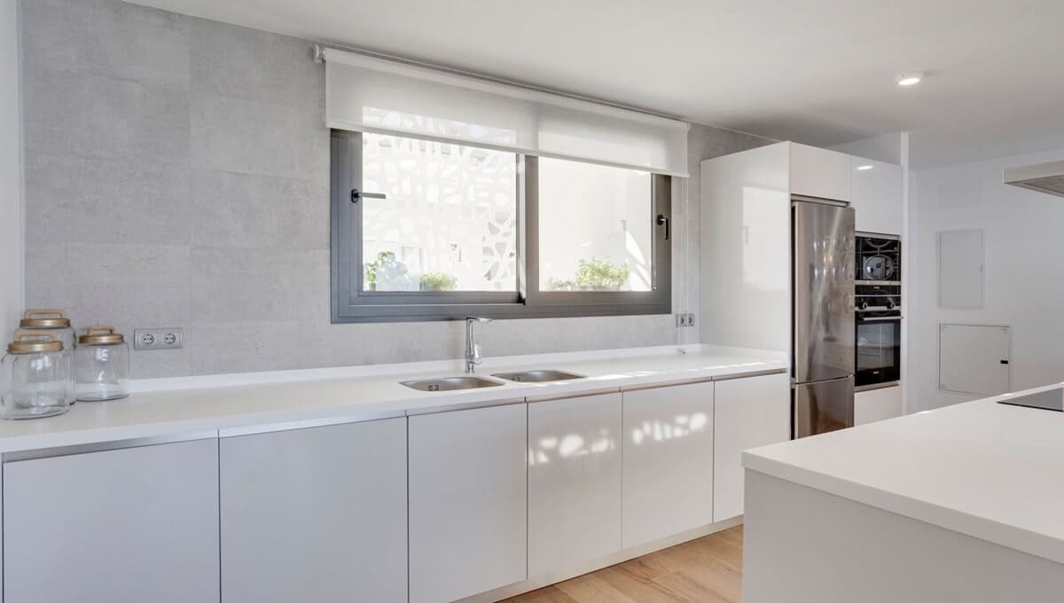 3 sypialnia Apartament na sprzedaż w La Alcaidesa z basenem - 1 500 000 € (Ref: 9064750)