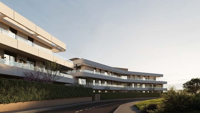 Apartamento de 3 habitaciones en Estepona Golf, Estepona en venta con piscina - 459.000 € (Ref: 9109939)