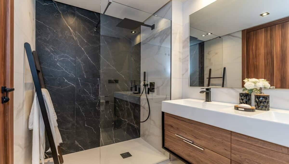 2 soveværelse Lejlighed til salg i Marbella - € 645.000 (Ref: 9132155)