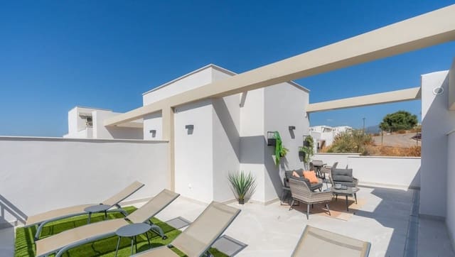 3 makuuhuone Omakotitalo myytävänä paikassa Marbella - 620 000 € (Ref: 9133268)