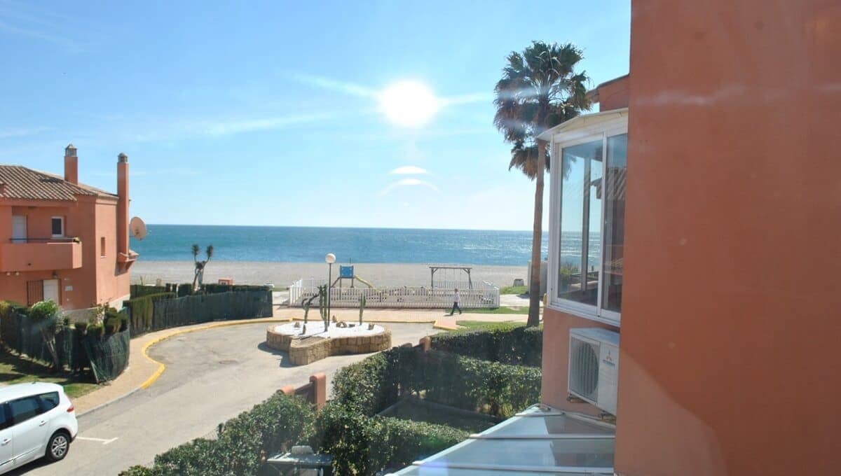 4 soverom Hus til salgs i Manilva med svømmebasseng - € 460 000 (Ref: 9186570)