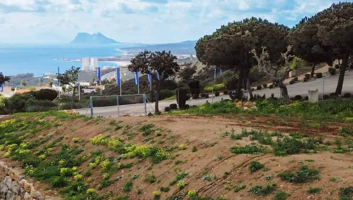 Działka budowlana na sprzedaż w La Duquesa / Puerto de la Duquesa - 440 000 € (Ref: 9261944)