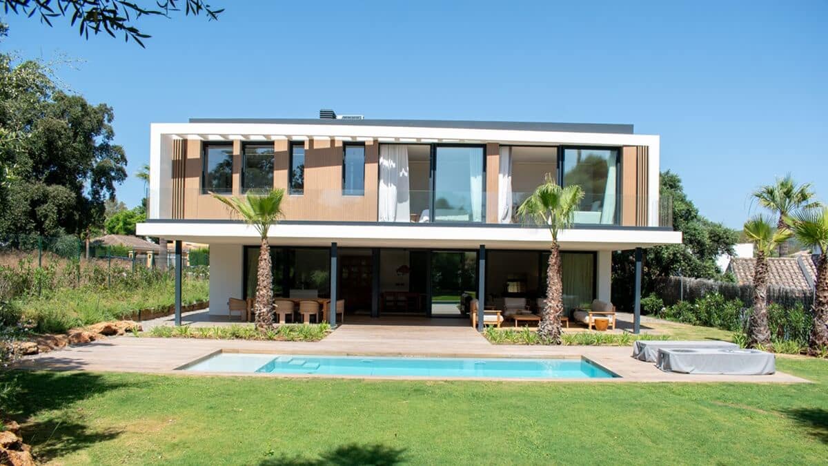 5 slaapkamer Villa te koop in Sotogrande met zwembad - € 2.850.000 (Ref: 9263171)