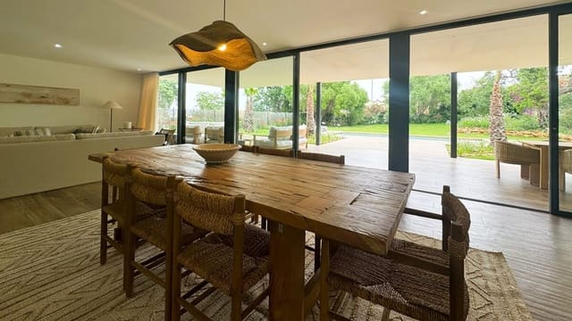 5 soveværelse Villa til salg i Sotogrande Costa, San Roque med swimmingpool - € 2.850.000 (Ref: 9263171)