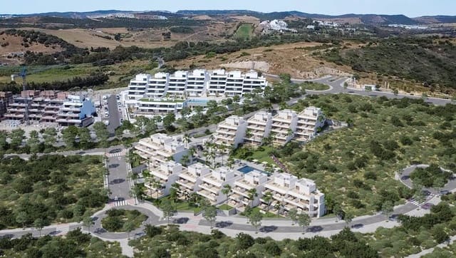 2 quarto Apartamento para venda em Bahía Dorada, Estepona com piscina - 355 000 € (Ref: 9272988)