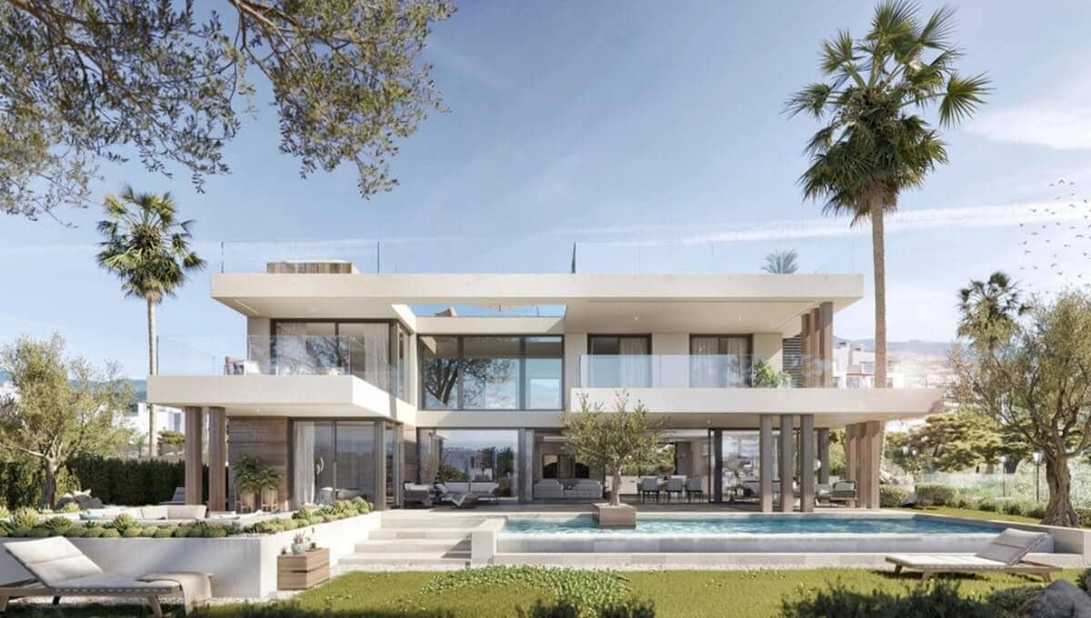 4 bedroom Villa for sale in Sotogrande with pool - € 3,600,000 (Ref: 9346579)
