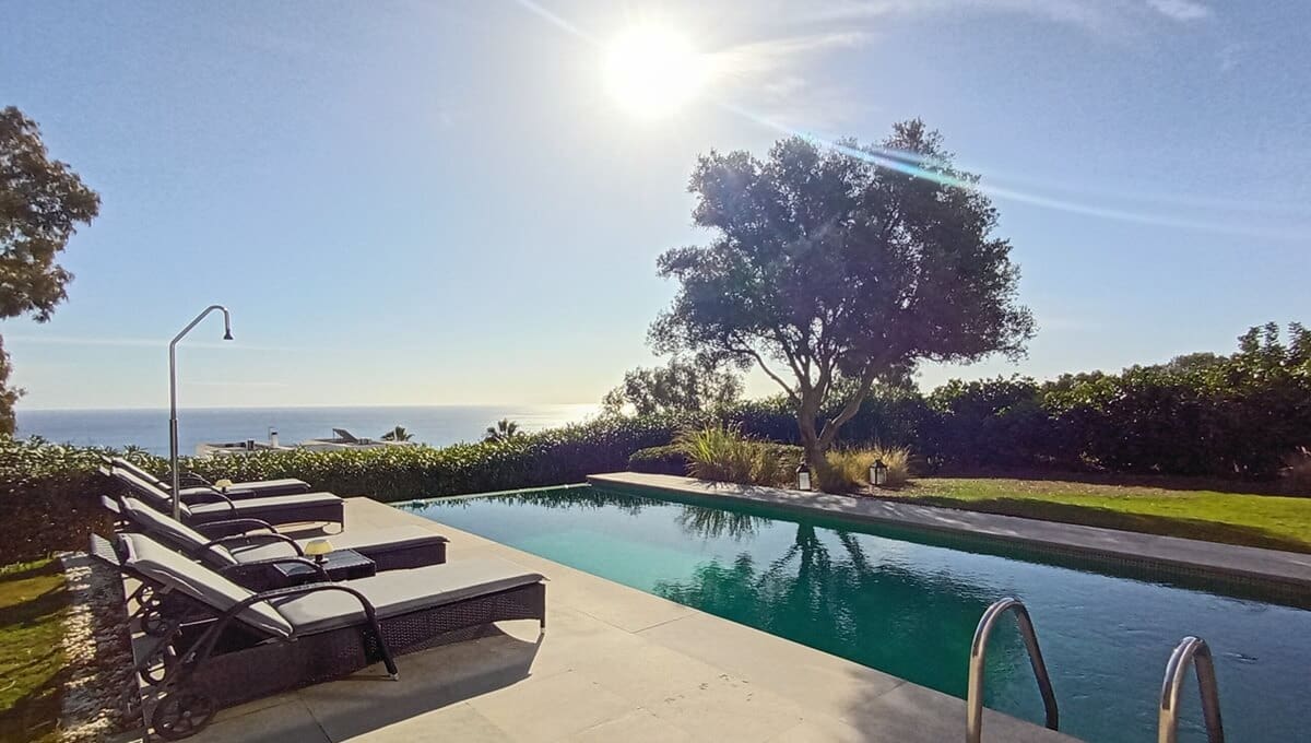 5 slaapkamer Villa te koop in Manilva met garage - € 2.185.000 (Ref: 9378353)