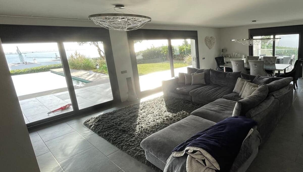 5 slaapkamer Villa te koop in Manilva met garage - € 2.185.000 (Ref: 9378353)