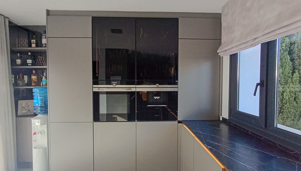 5 slaapkamer Villa te koop in Manilva met garage - € 2.185.000 (Ref: 9378353)