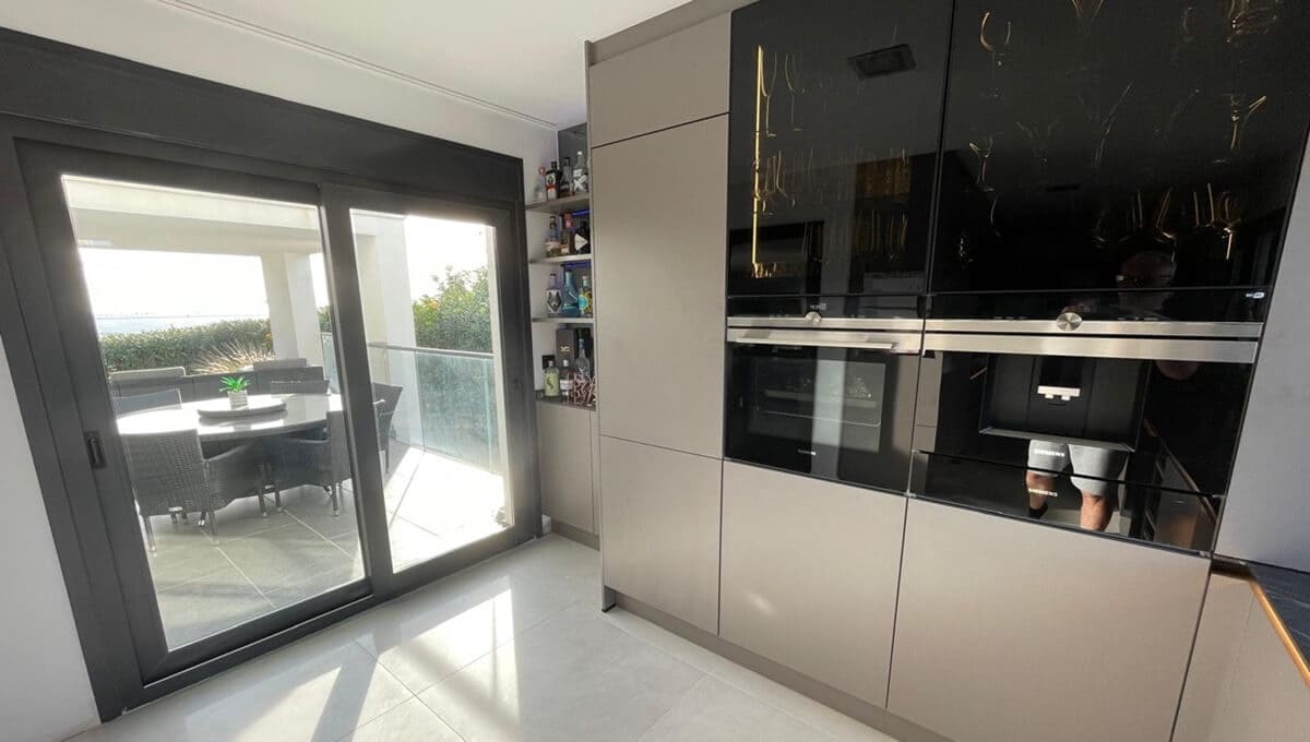 5 slaapkamer Villa te koop in Manilva met garage - € 2.185.000 (Ref: 9378353)