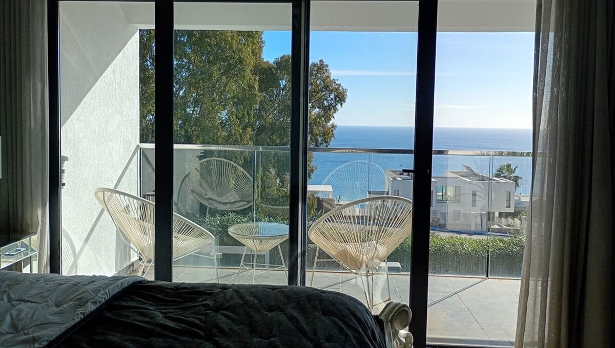 5 slaapkamer Villa te koop in Manilva met garage - € 2.185.000 (Ref: 9378353)