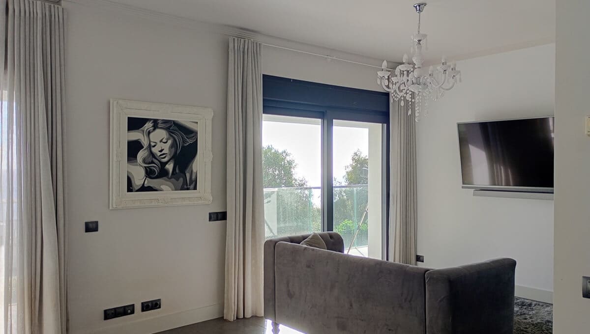 5 slaapkamer Villa te koop in Manilva met garage - € 2.185.000 (Ref: 9378353)