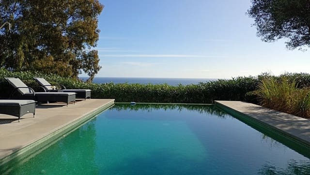 5 soverom Villa til salgs i Chullera, Manilva med garasje - € 2 185 000 (Ref: 9378353)