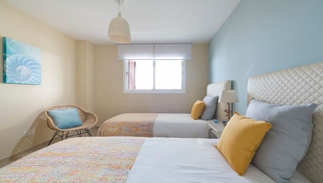 2 quarto Apartamento para venda em La Alcaidesa com piscina - 310 000 € (Ref: 9378432)