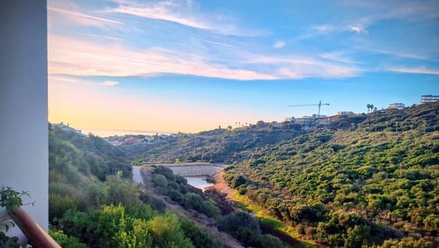 2 quarto Apartamento para venda em La Alcaidesa com piscina - 310 000 € (Ref: 9378432)