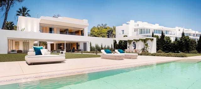 4 soverom Villa til salgs i El Velerín, Estepona med svømmebasseng garasje - € 14 100 000 (Ref: 9415327)