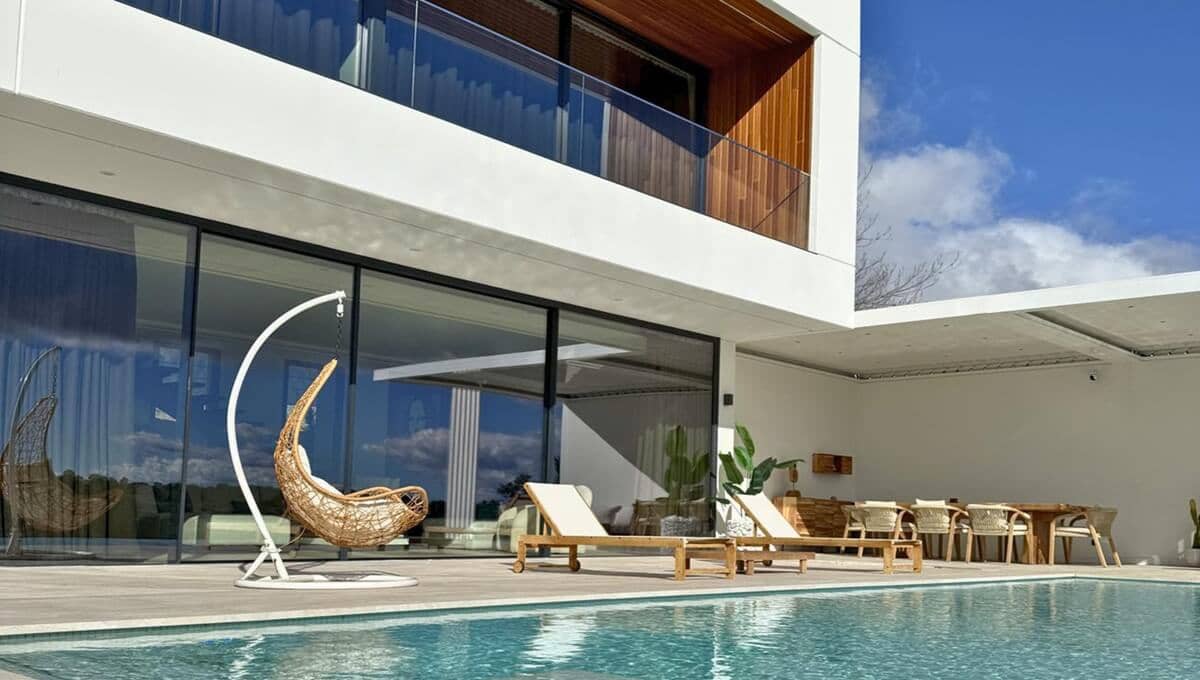 Chalet de 4 habitaciones en Manilva en venta con piscina garaje - 3.500.000 € (Ref: 9462895)