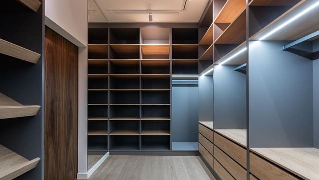 Chalet de 4 habitaciones en Chullera, Manilva en venta con piscina garaje - 3.500.000 € (Ref: 9462895)