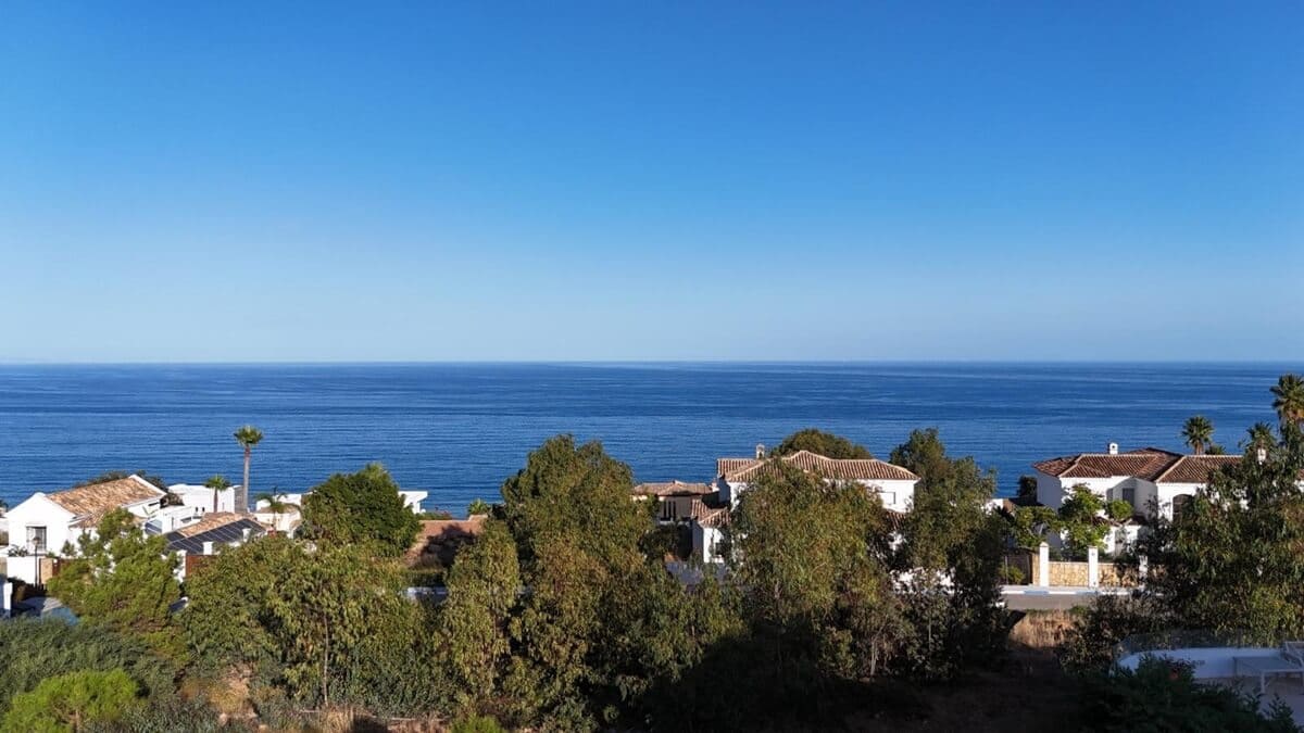 4 slaapkamer Villa te koop in Manilva met zwembad - € 1.100.000 (Ref: 9511280)