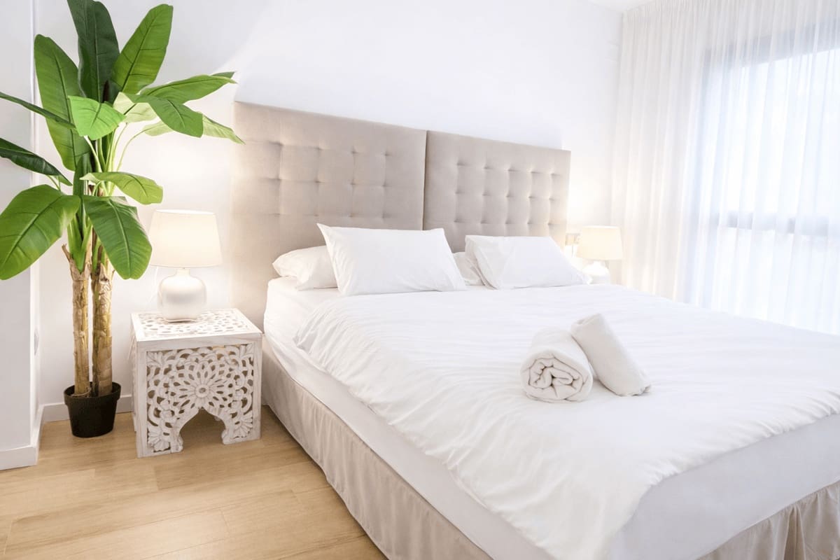 3 soveværelse Lejlighed til salg i La Alcaidesa med swimmingpool - € 735.000 (Ref: 9603416)