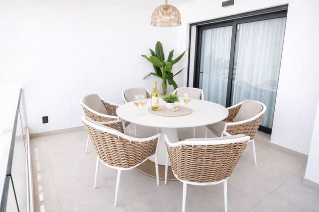 3 soveværelse Lejlighed til salg i La Alcaidesa med swimmingpool - € 735.000 (Ref: 9603416)