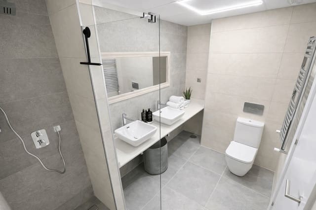 3 soveværelse Lejlighed til salg i La Alcaidesa med swimmingpool - € 735.000 (Ref: 9603416)