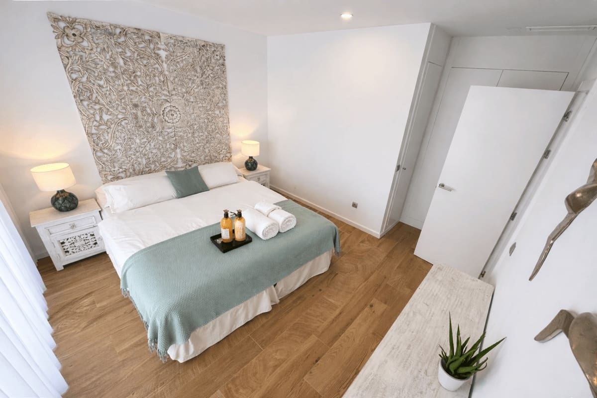 3 soveværelse Lejlighed til salg i La Alcaidesa med swimmingpool - € 735.000 (Ref: 9603416)